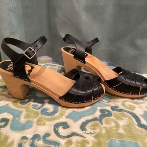 Gorgeous Swedish hasbeens